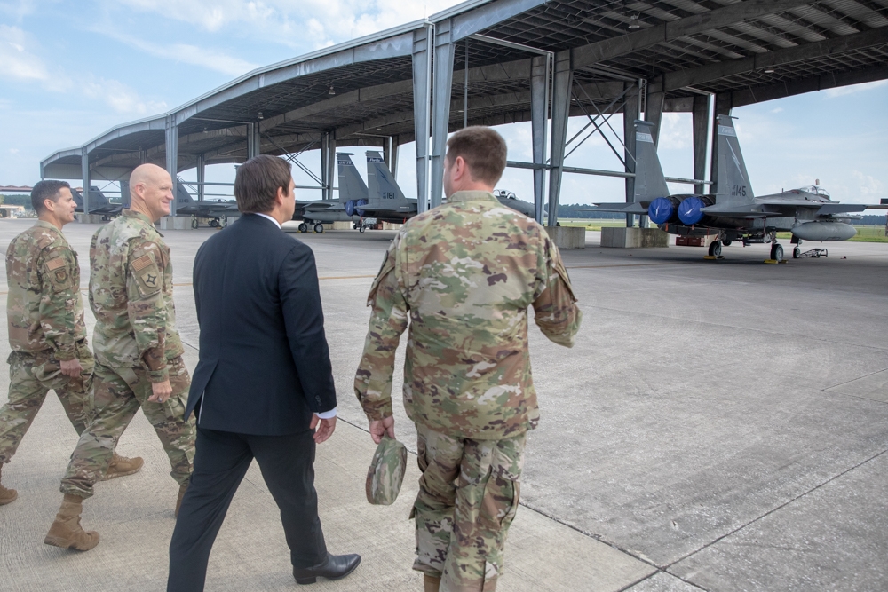 PHOTO RELEASE Governor Ron DeSantis Oversees Deployment of the 125th